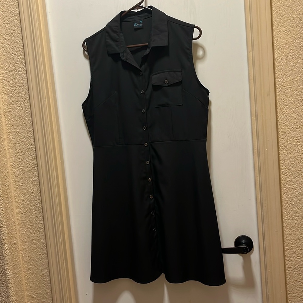 BUTTON-UP COLLAR DRESS W/ POCKET